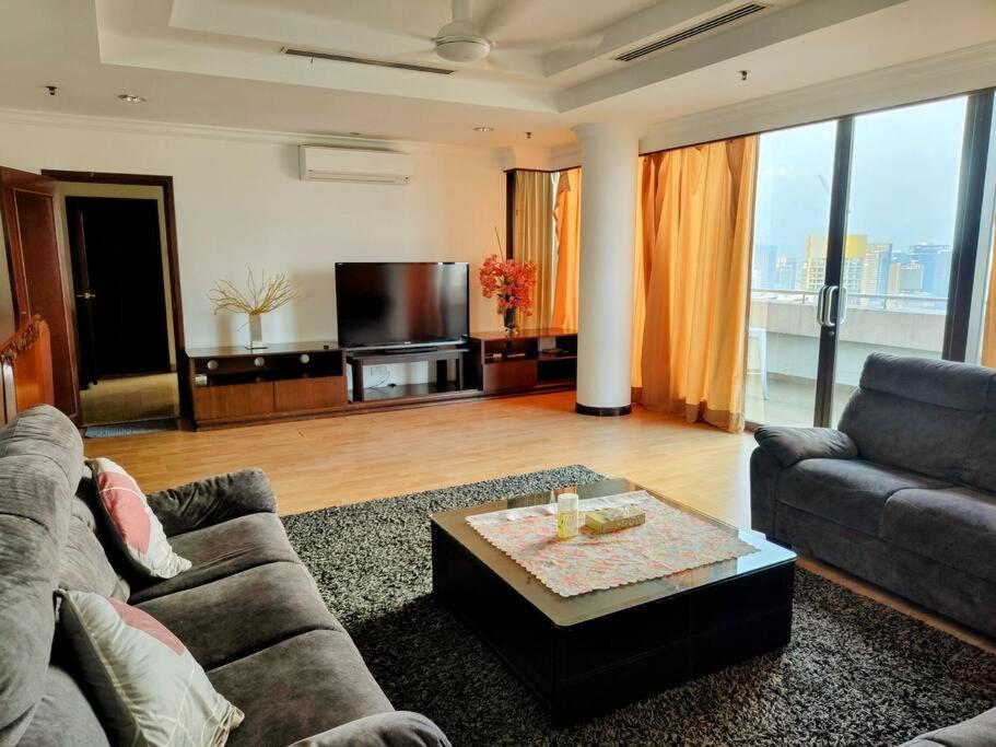 Duplex Penthouse-lower Floor At Times Square Pangsapuri Kuala Lumpur